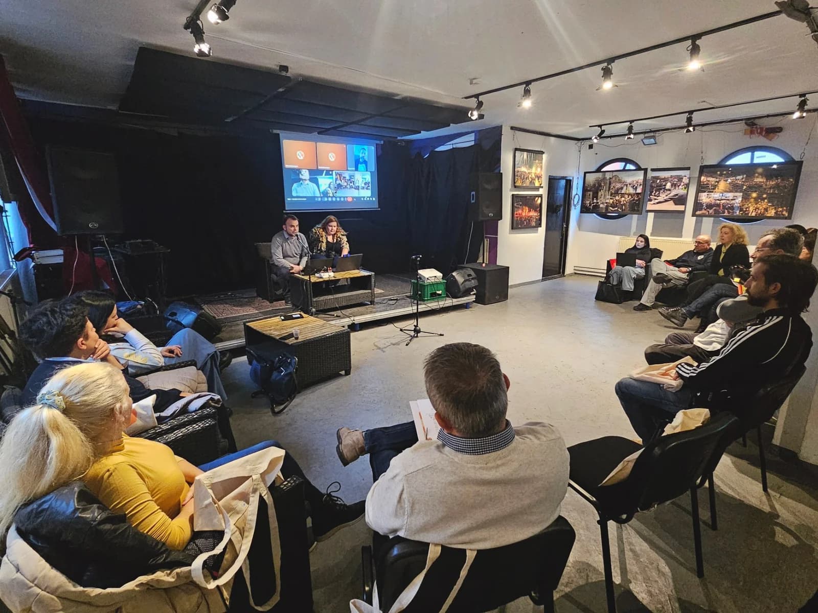 Invisible Workers in Culture – A Dialogue on Working Conditions and the Decentralization of Culture