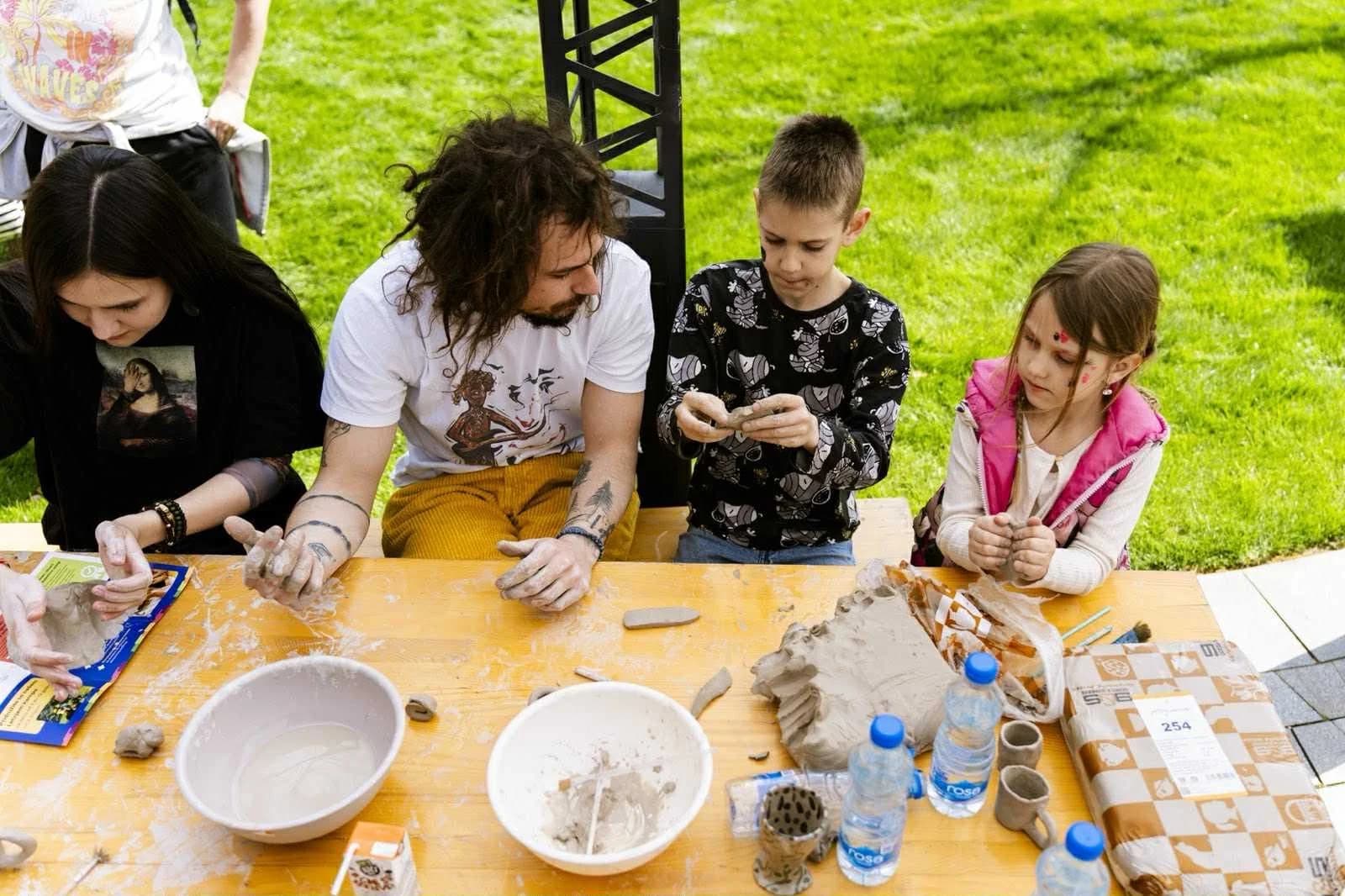 ĆIRAMIDA – Sculpture and Pottery Workshop / GNEZDO FEST 2025